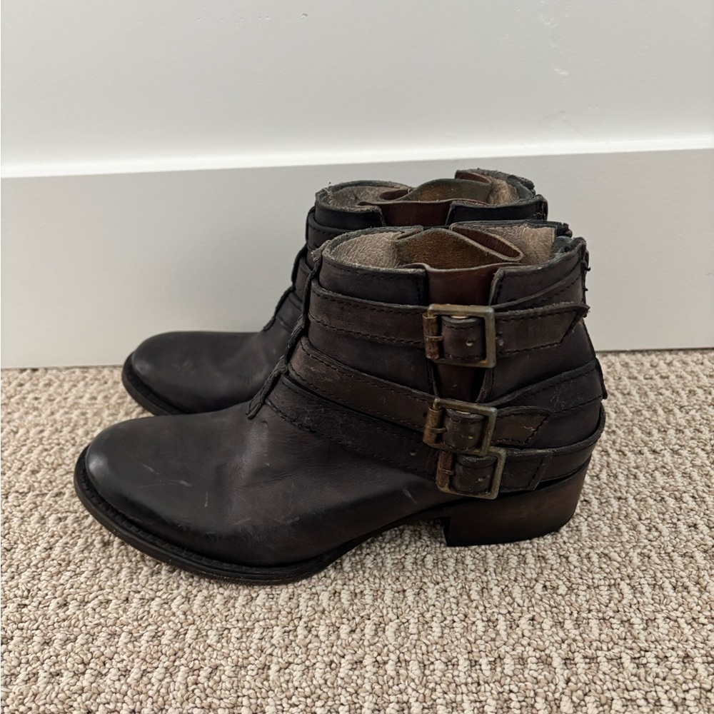 Free Bird By Steven Women's Black Buckle Ankle Boots Size 6